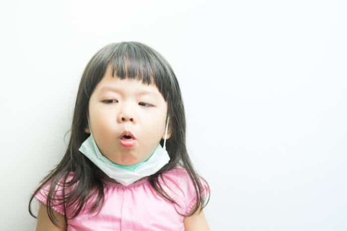 hosta och rinnande näsa hos barn