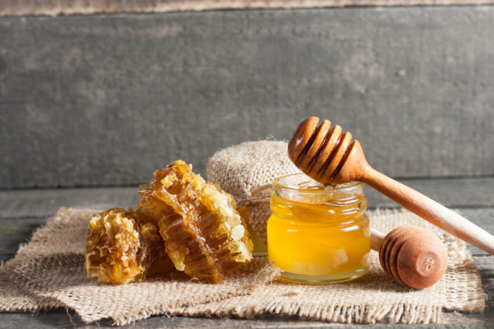 fördelar med naturlig akne manuka honung