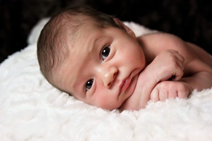 miraklet att amma ett nyfött barn