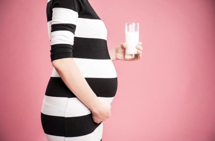 gravid mjölk för gravida kvinnor