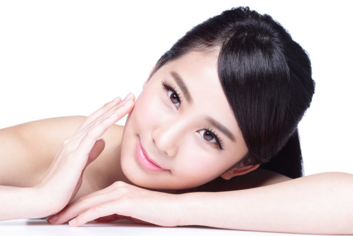 Asiatisk hud övervinner tråkig hud
