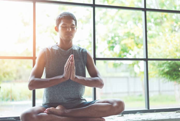 fördelarna med meditation för yoga hälsa
