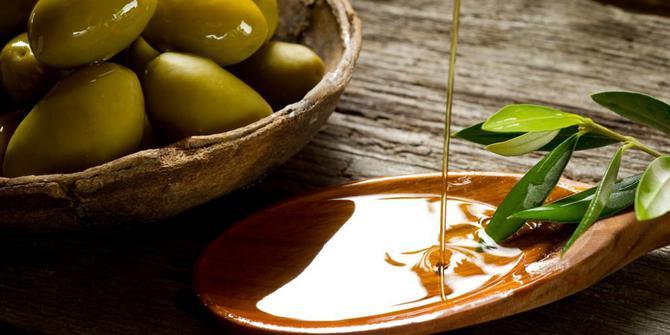 fördelar med olivolja, olivolja i ansiktet, olivoljaffekten, effekten av olivolja, fördelarna med olivolja i ansiktet, fördelarna med olivolja för hår