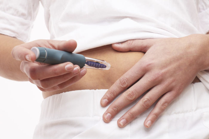 Insulininjektioner av artificiell pankreas typ 1 diabetes