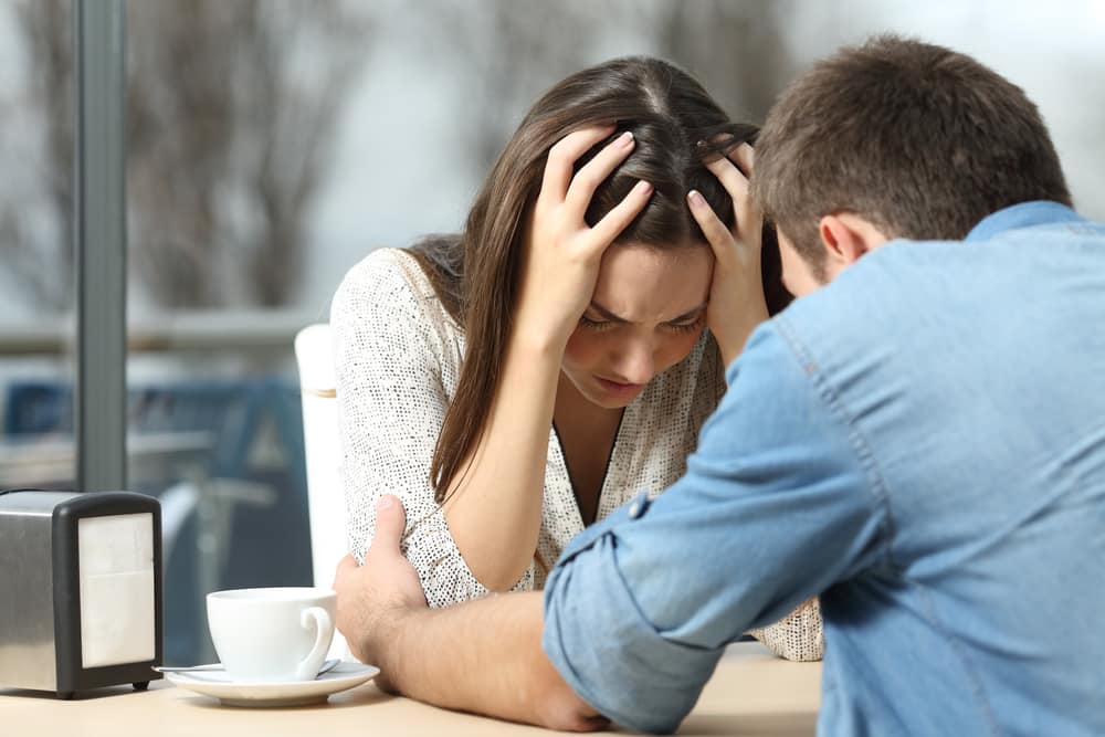 hjälpa par blir deprimerade