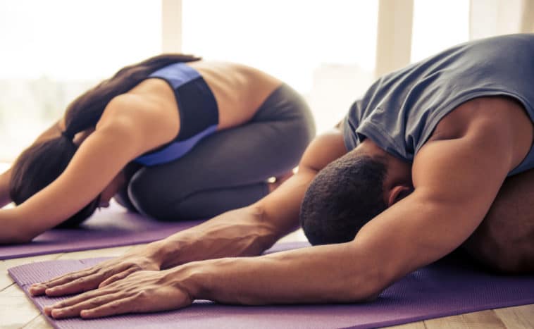 yoga för behandling av skolios